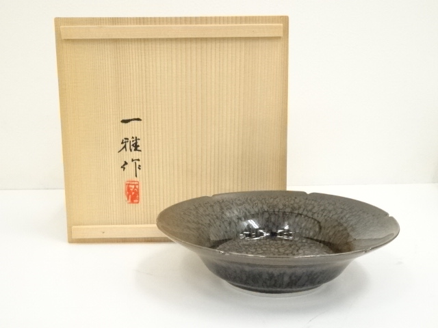 Pottery & Ceramics